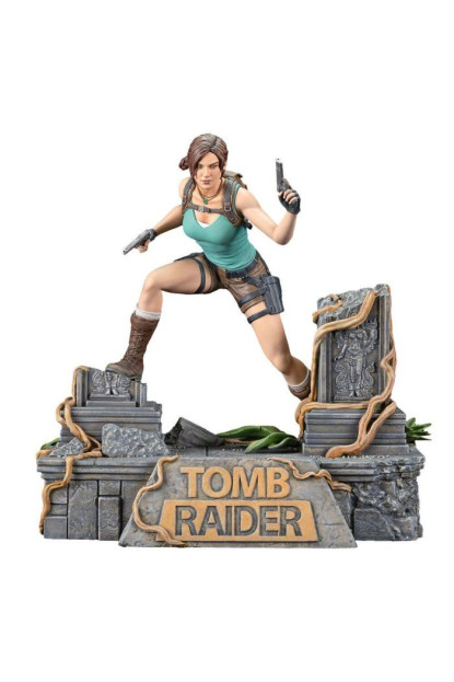 Figura Lara Croft Tomb Raider 24cm con envío gratis!!