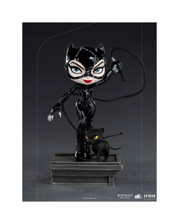 Figura Catwoman Batman Returns con base expositora.De DC >14 años.ENVÍO GRATUITO!!